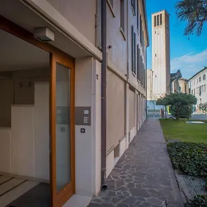 apt-san-francesco-charming-treviso.hotelslidodijesolo.com/